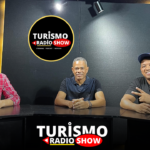 Santo Domingo, República Dominicana - Turismo Radio Show, uno de los programas más populares en el ámbito turístico, anuncia su relanzamiento con la participación de nuevos integrantes y una propuesta fresca y dinámica. Bajo la conducción de David Caribeño, Iván García y Manuel Telemin (Panita), el programa promete mantener a todos sus televidentes y seguidores informados sobre las últimas novedades del turismo, tanto a nivel local como internacional.